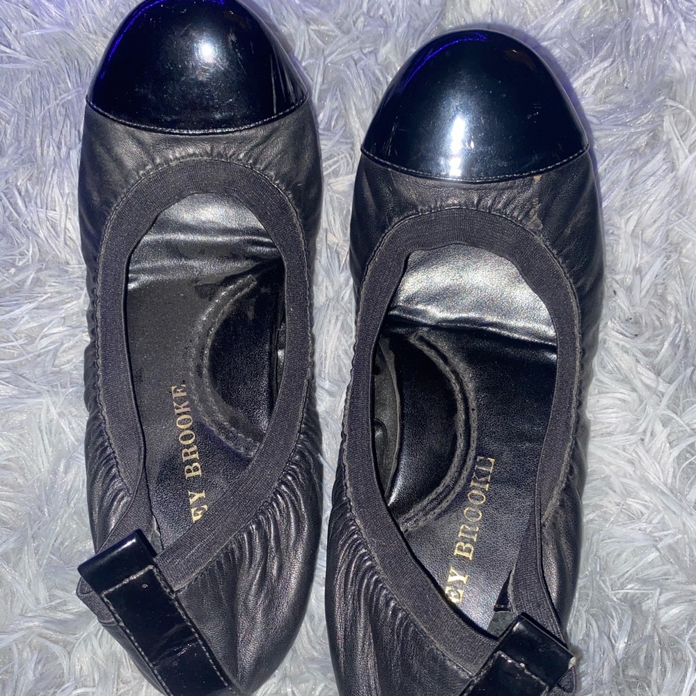 AUDREY BROOKE BLACK FLATS
